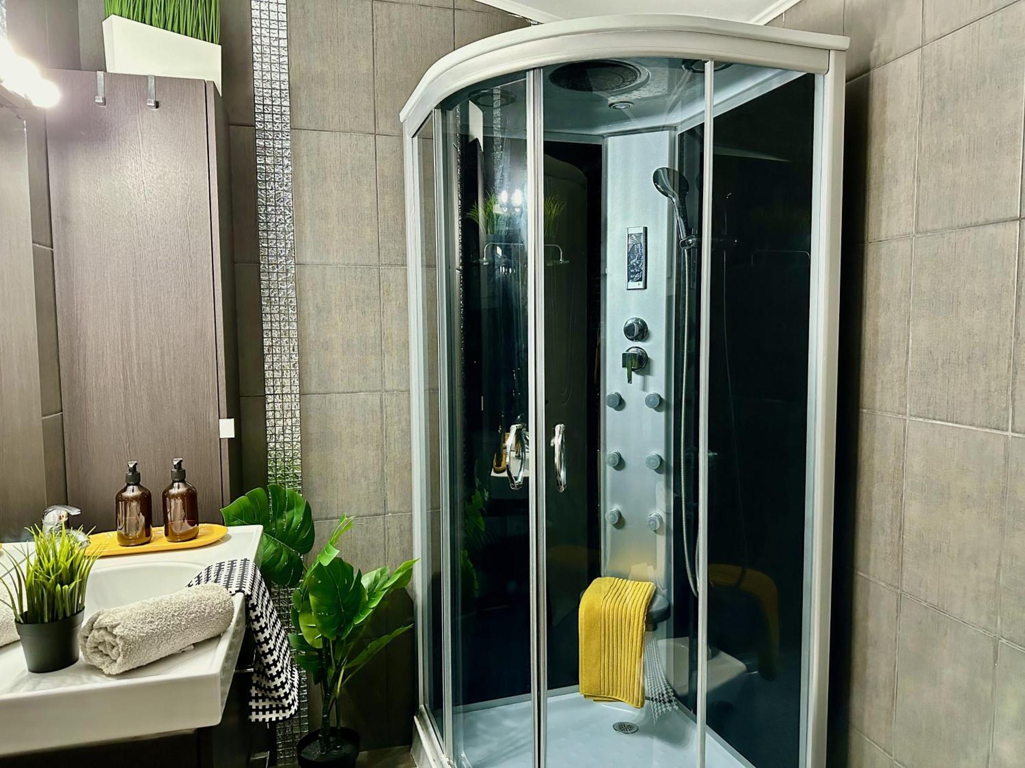 Four Seasons - The Eco Friendly