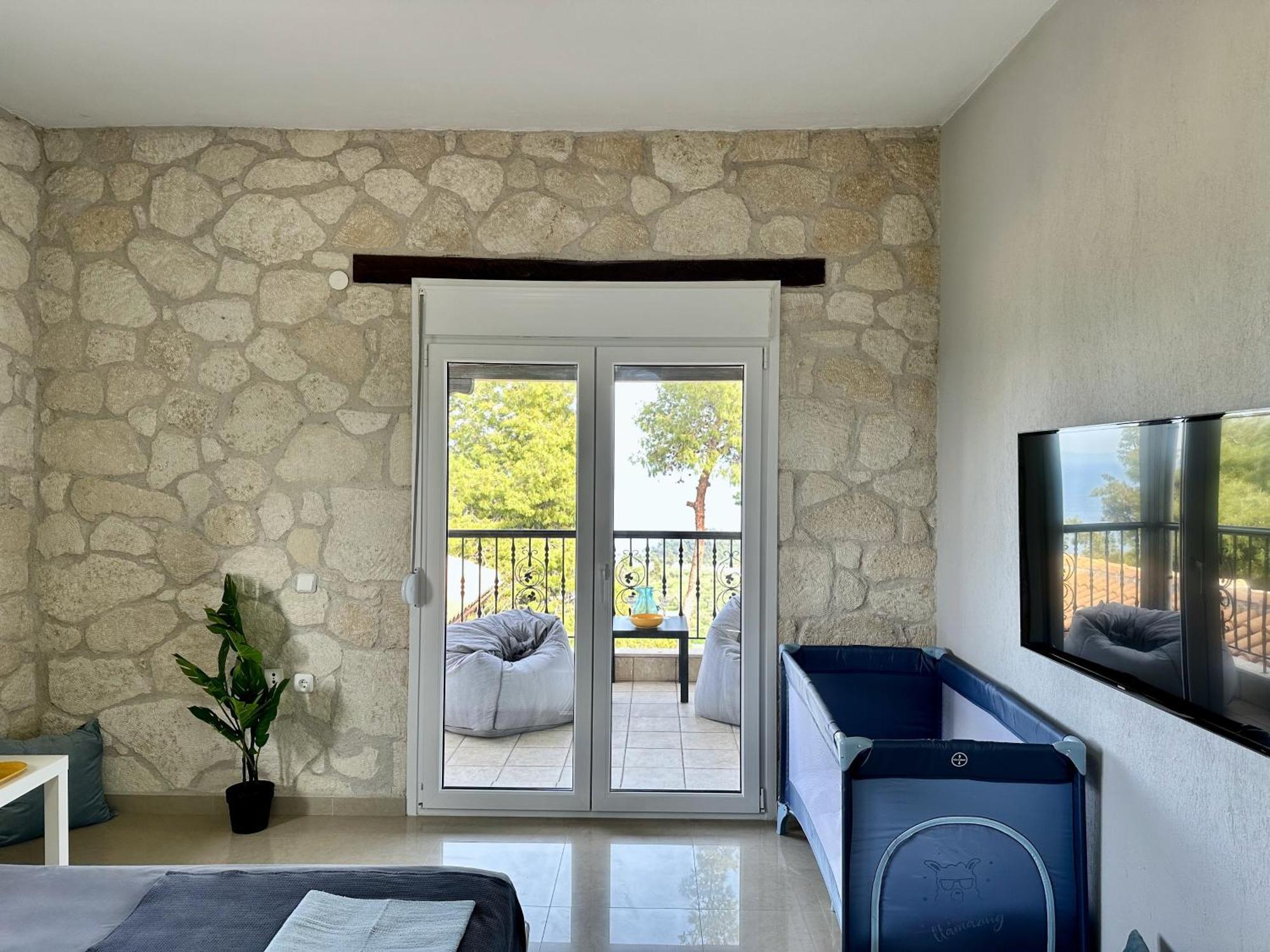 Four Seasons - The Eco Friendly Villa