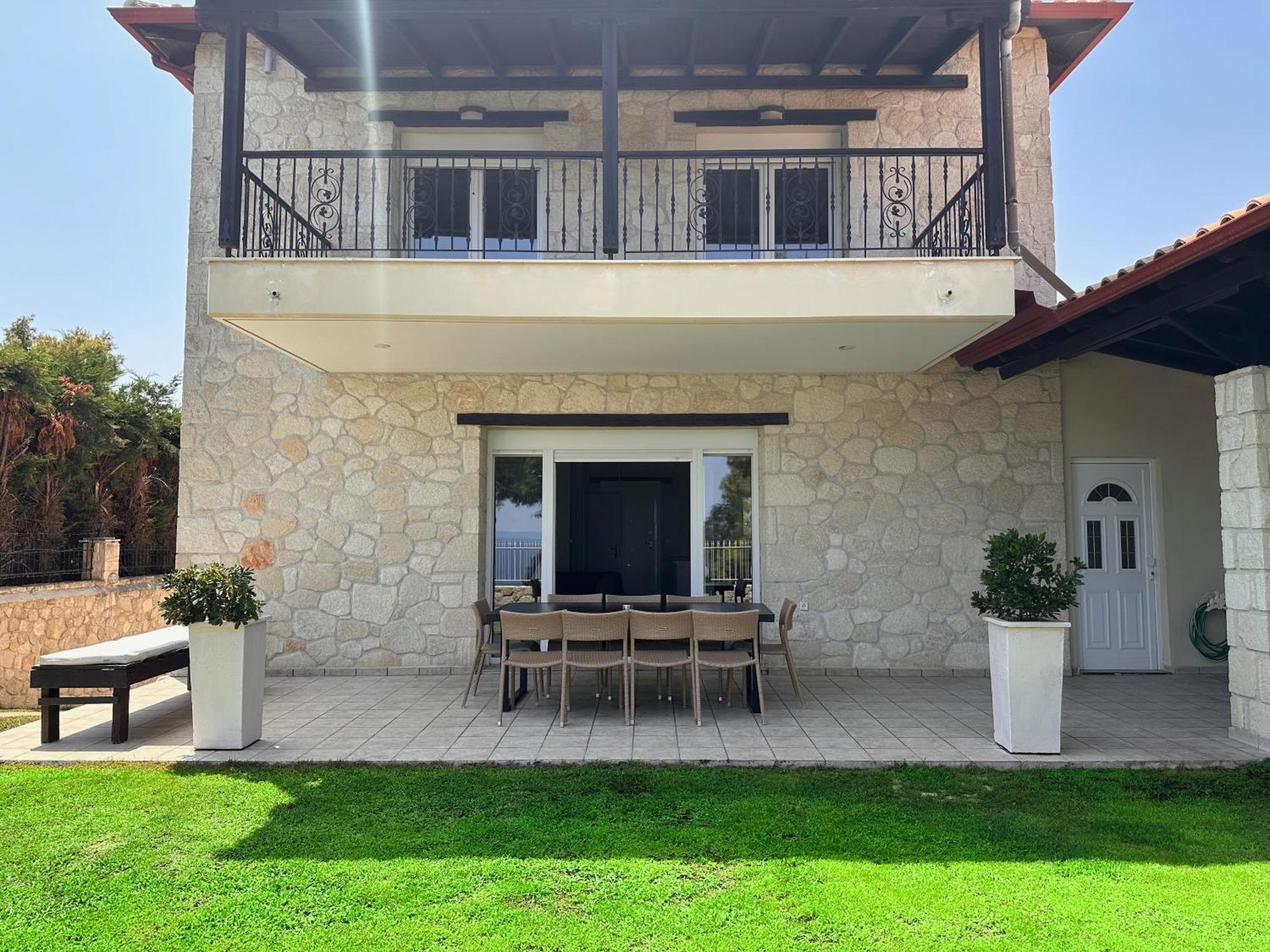 Four Seasons - The Eco Friendly Villa Kriopigi